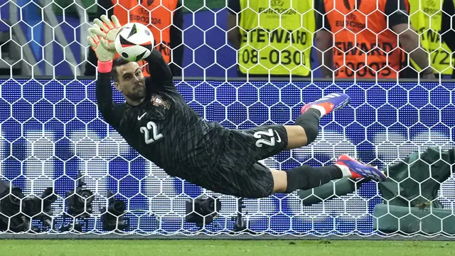 Diogo Costa Jadi Man of the Match Portugal Vs Slovenia di Euro 2024, Selamatkan Wajah Cristiano Ronaldo